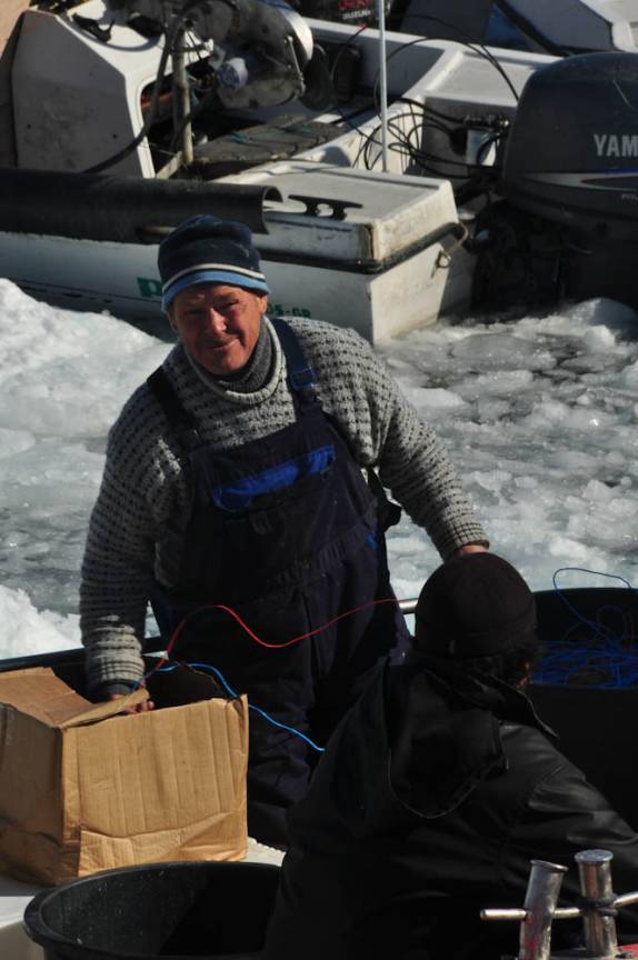 Trabalhando no porto de Ilulissat, na Groelândia